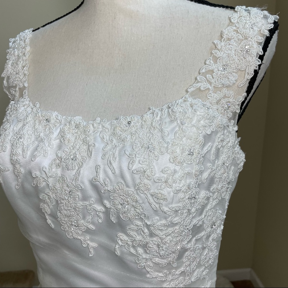 Maggie Sottero wedding dress size 12 - Picture 6 of 15